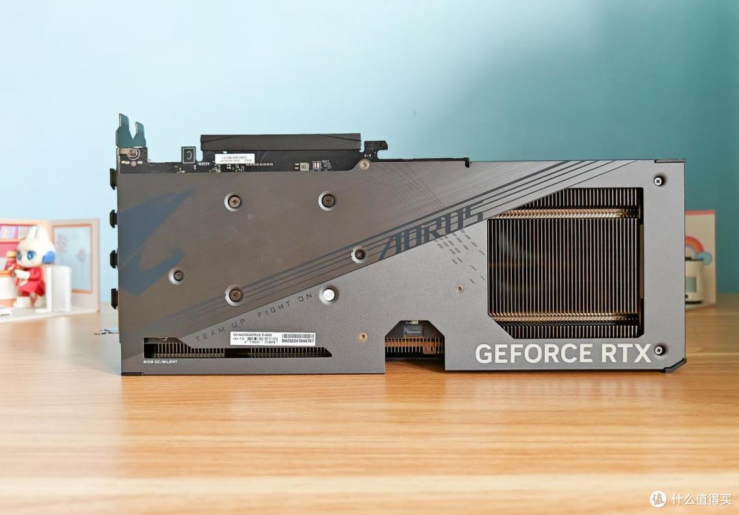 2K价格显卡也能玩3A大作?技嘉AORUS GeForceRTX™ 4060 ELITE小雕显卡实测