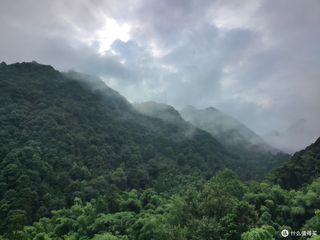 雨过天晴，层峦叠嶂