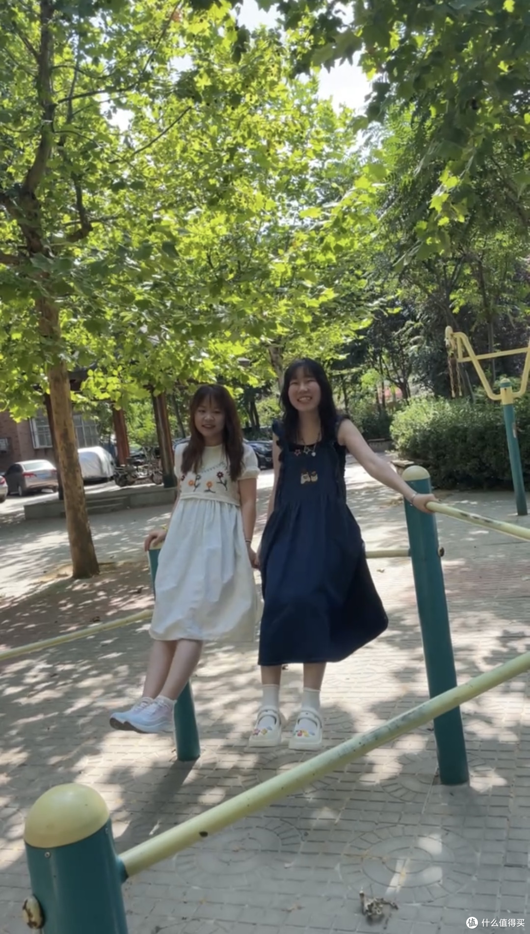 夏天本来就应该是五颜六色的,应该和好朋友一起嗨皮