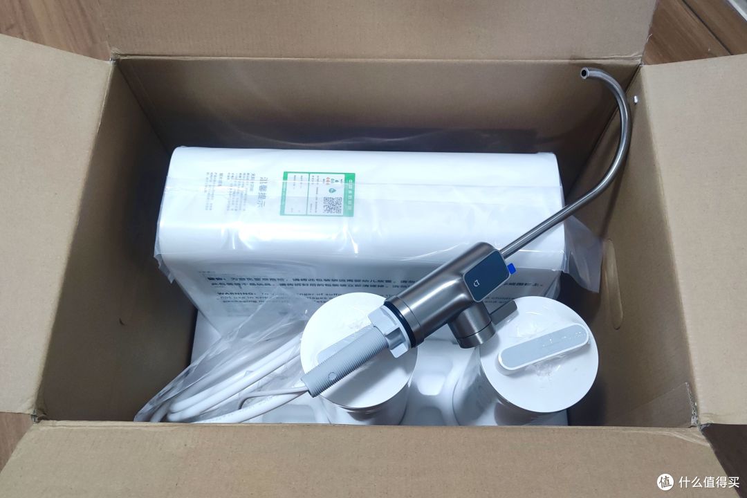 4 分钱/升的净水成本,大屏智显龙头,米家净水器400G新鲜无陈水
