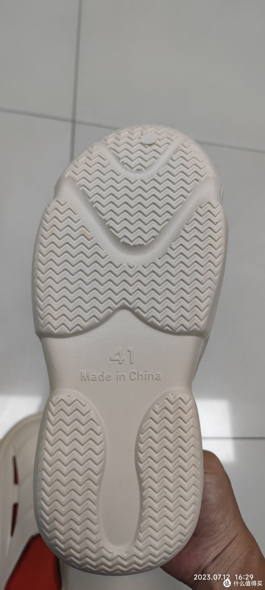 下雨天穿的户外拖鞋,主打一个性价比
