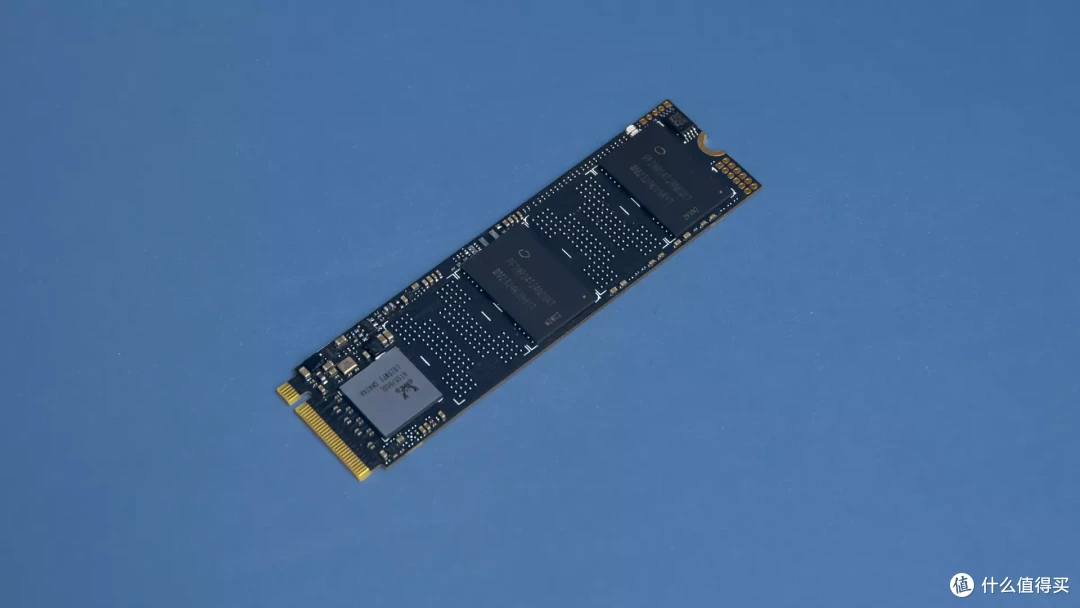 读速超3200MB/s,游戏、办公全Hold住,鑫硕泰X400 PCIe 3.0固态硬盘评测