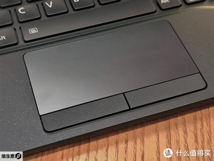 【维P测评】富士通 FUJITSU LIFEBOOK U94A - 力量敏捷战将 超轻量的高性能商务实用派 90图长文测评