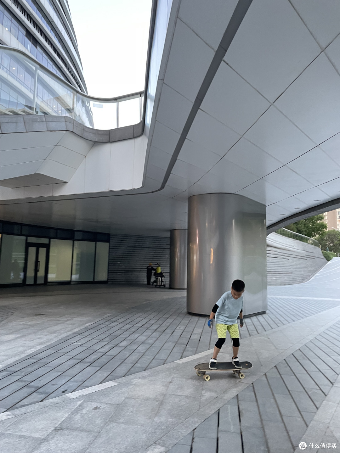 夏日之陆地冲浪:爱上陆冲滑板,真的很好学