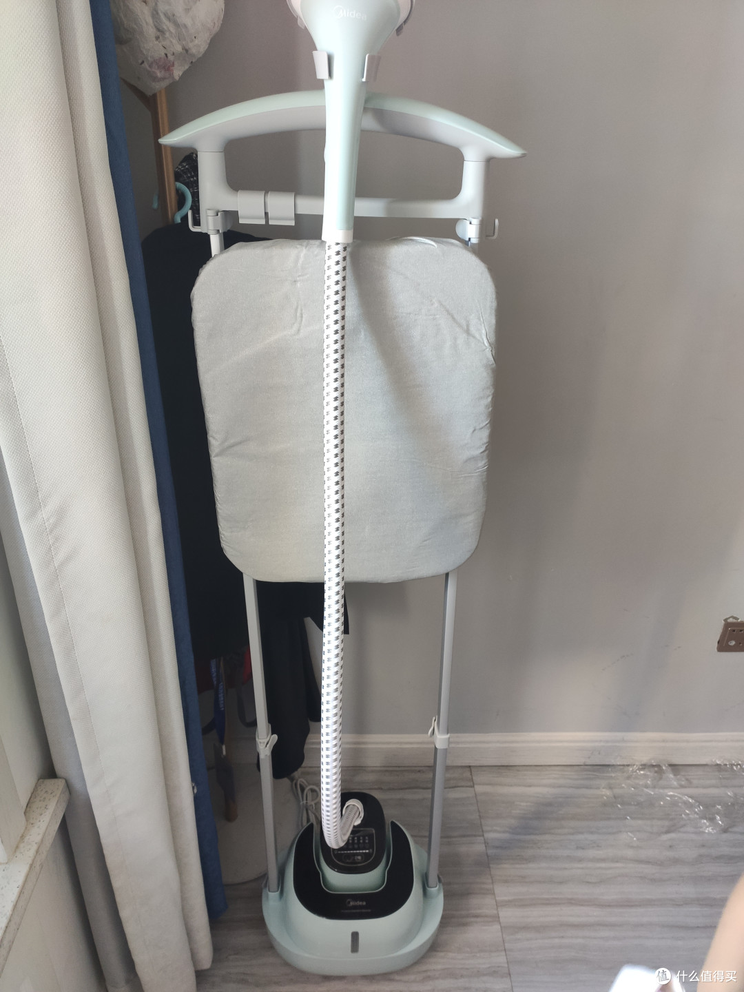 人靠衣装马靠鞍,衣服不展怎么办?