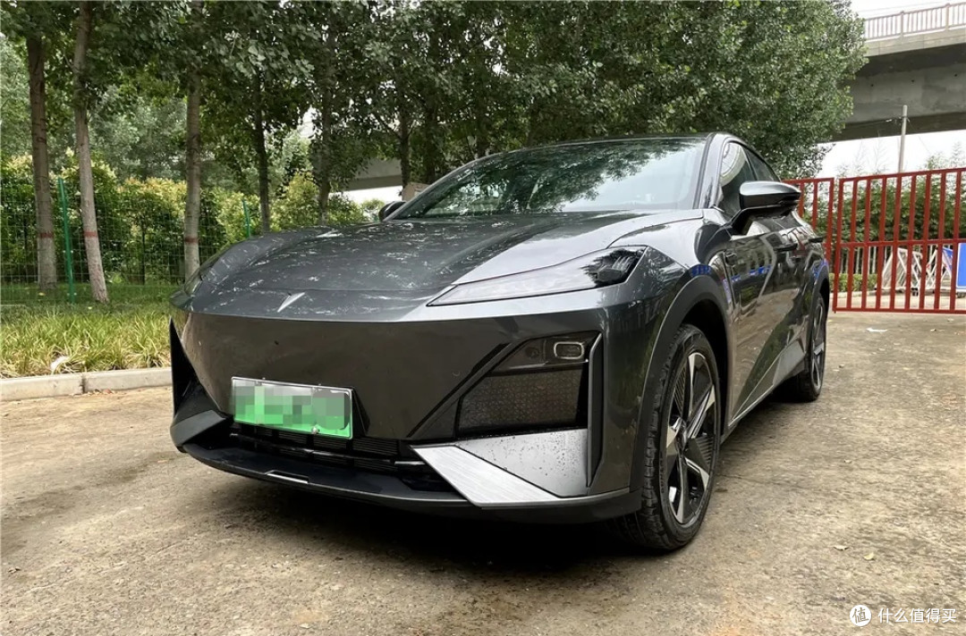 ​深蓝S7第一批吃螃蟹用户，为什么选择深蓝S7？一起来看看