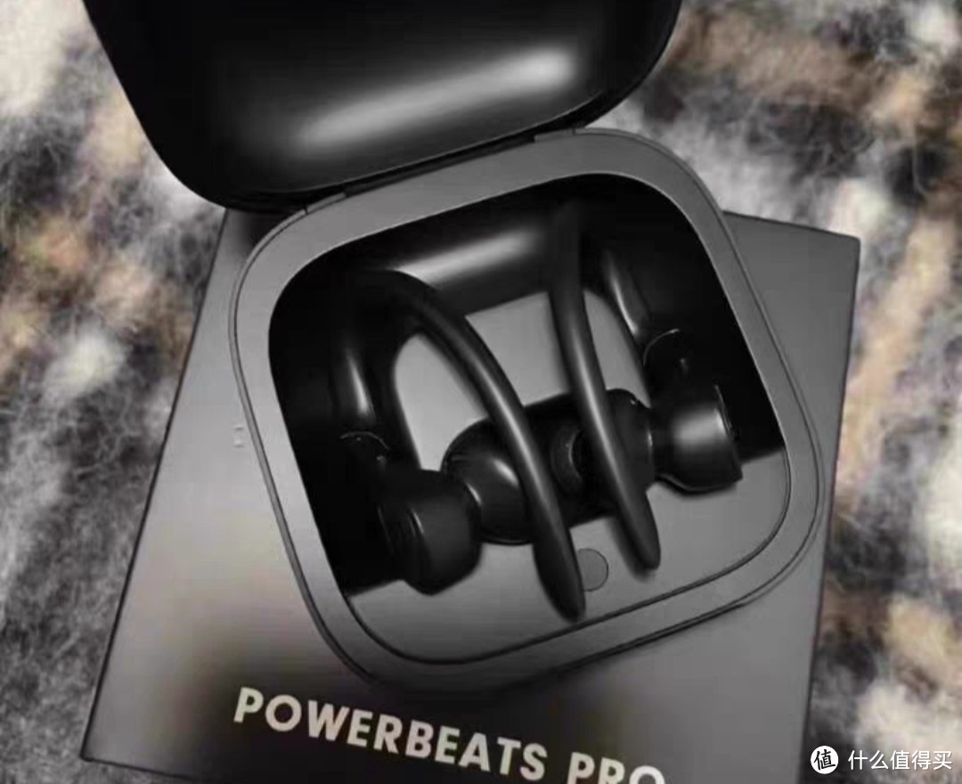 ​​​Beats Powerbeats Pro蓝牙耳机，是我目前为止用过最好用的耳机。