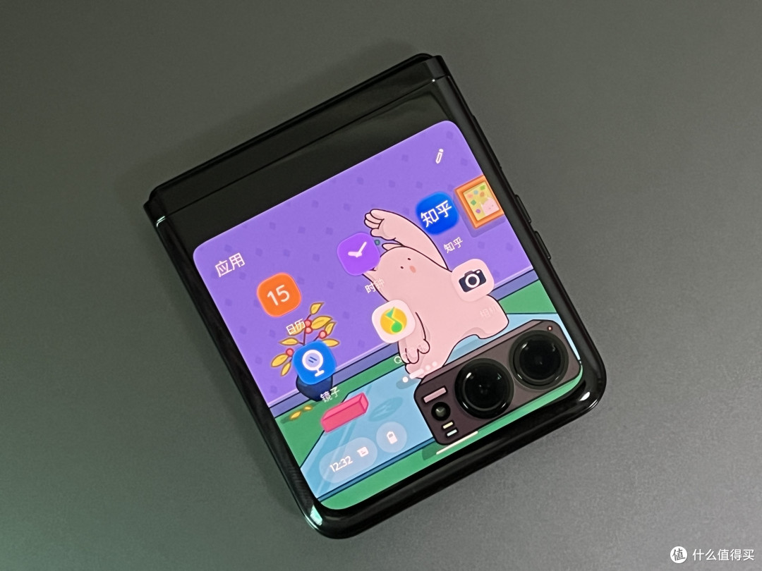竖折外屏最优解?moto razr 40 Ultra评测报告