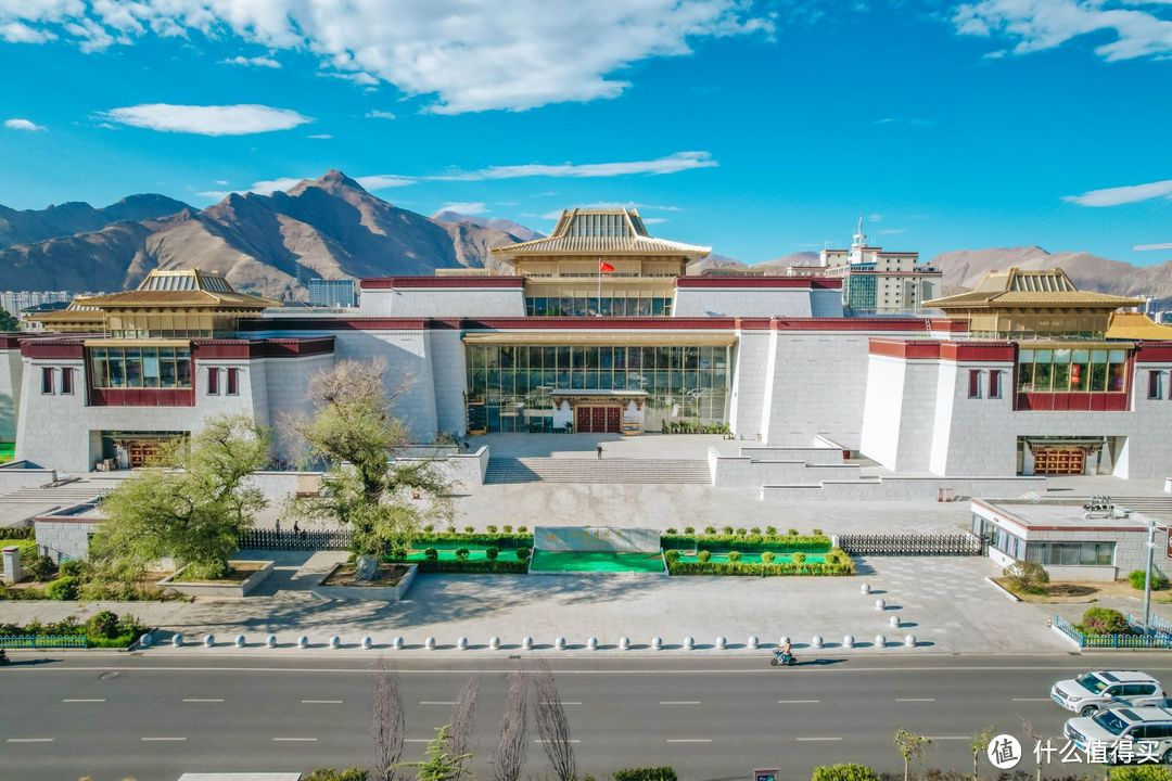 西藏自治区，宁夏回族自治区和新疆维吾尔自治区博物馆