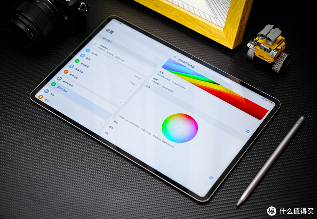 荣耀平板MagicPad 13上手实测：华为苹果让一让，顶格生产力平板+1