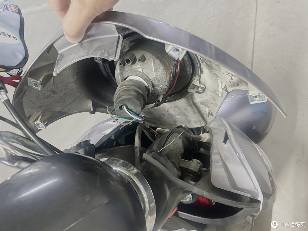 拼夕夕买的1000w大灯给我的新能源电动车升级一下