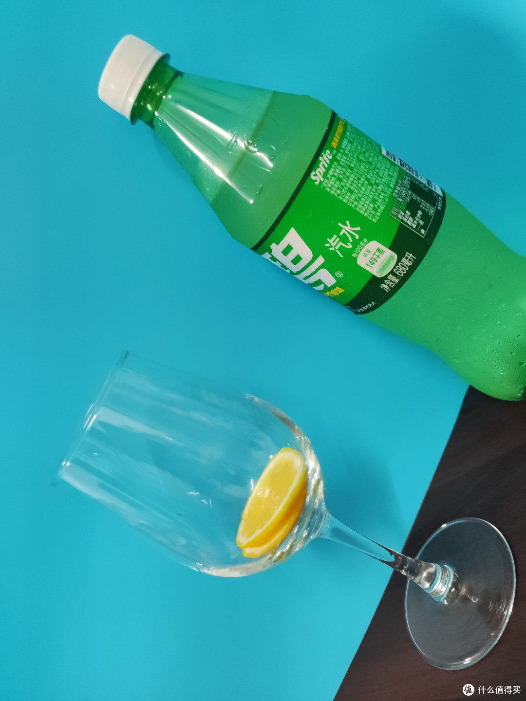 夏日特辑夏天试一下冰冻雪碧加个柠檬好喝