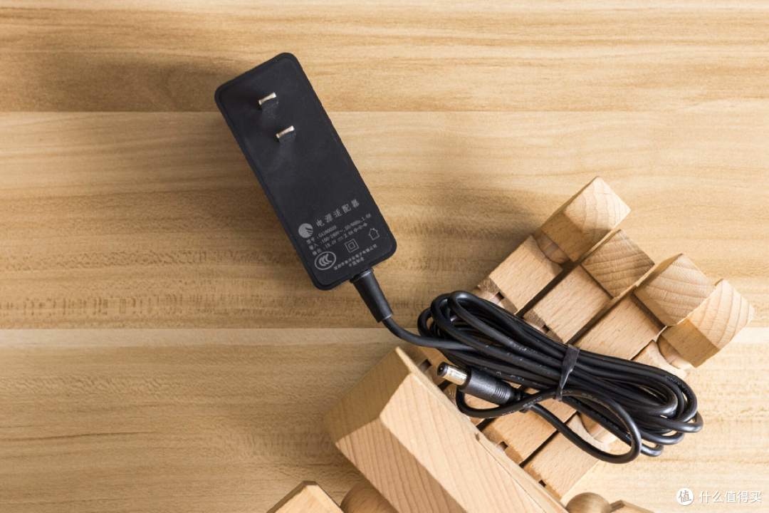 把音响做成艺术品模样——漫步者M330蓝牙音箱值得买吗?