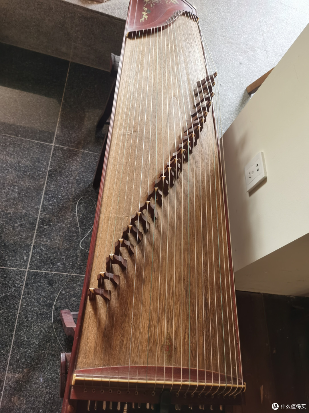 古筝的弦断了，自己换