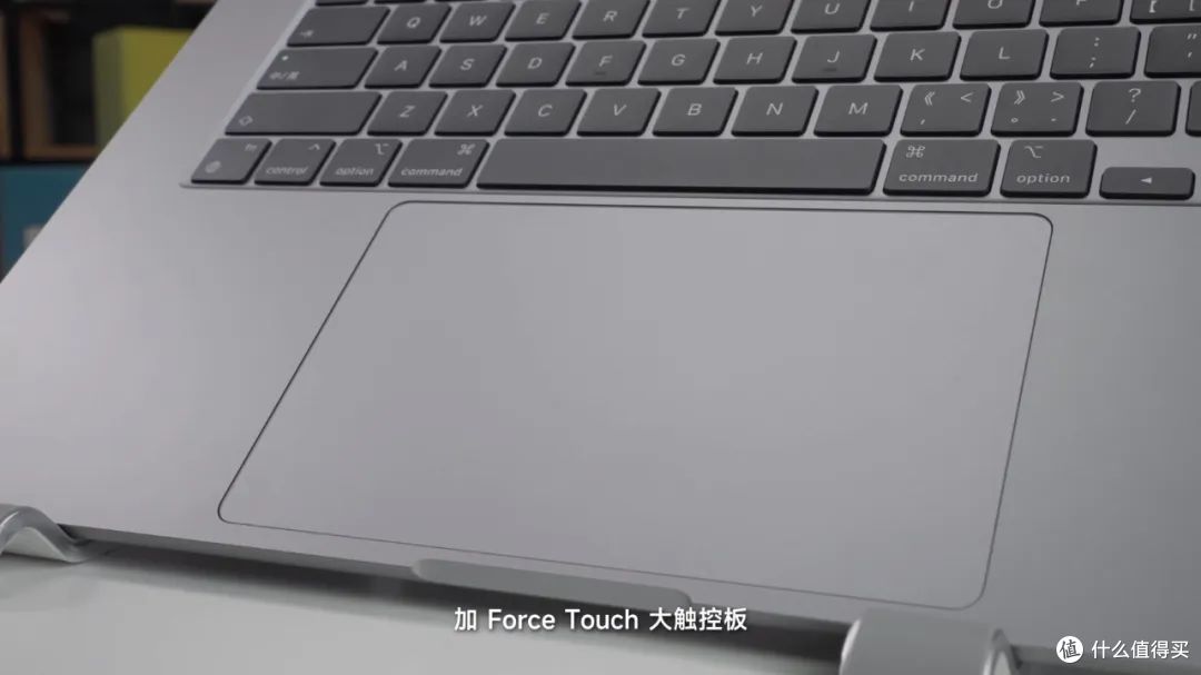 MacBook Air 15" 体验：给 Air 上大屏，是不是方向错了？