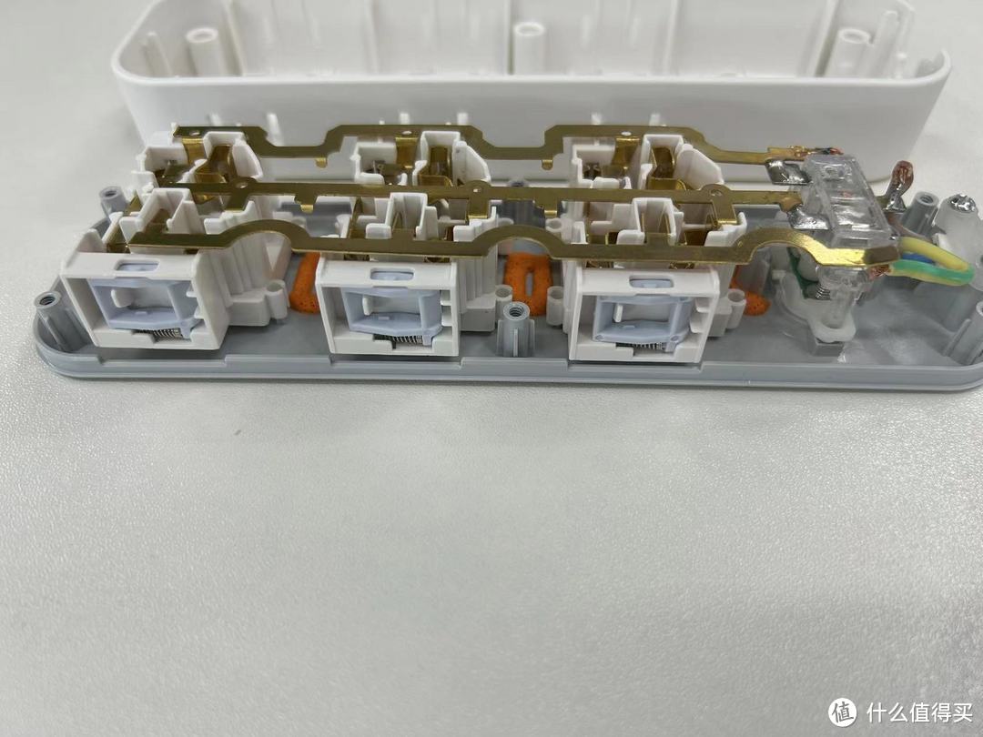 新国标的阻燃插座，为什么还总是起火呢？