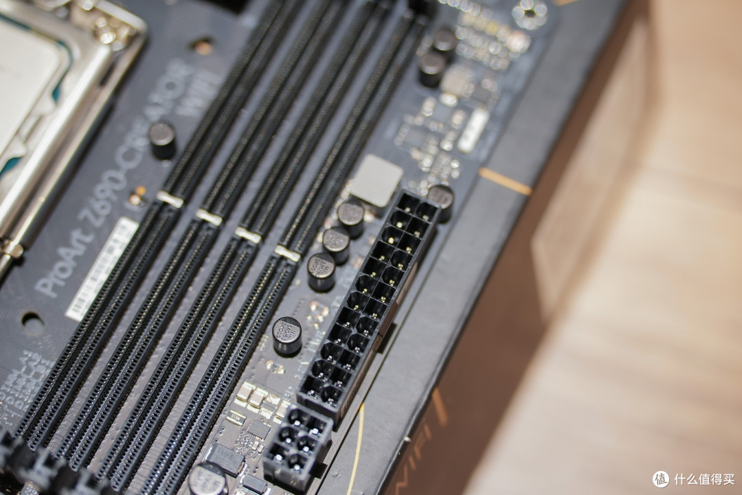 主板24pin供电接口