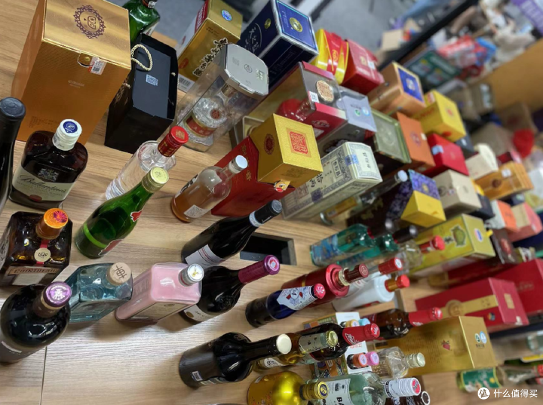 从去年到今年的这一轮下跌的白酒行情,到底内卷了谁?