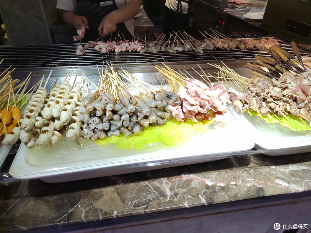 吃自助餐，聪明人专挑6种“高端菜”，服务员：不是同行就是内行