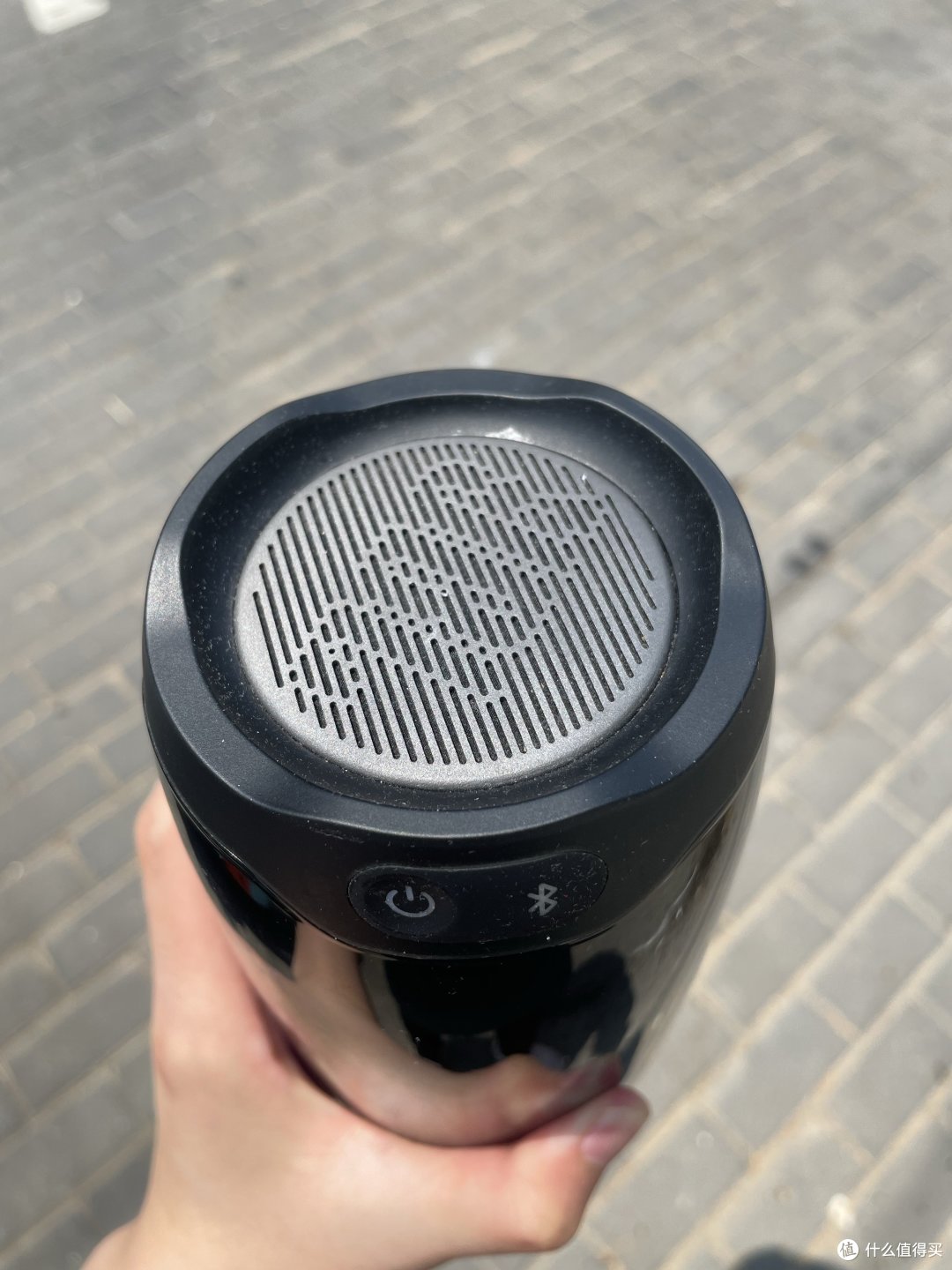 年纪轻轻就已经加入广场舞大军了
