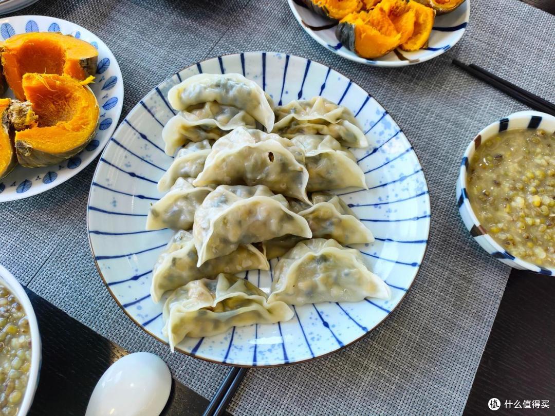 三伏天“懒妈妈”早餐,不是蒸就是煮,网友却说:这才是高级生活