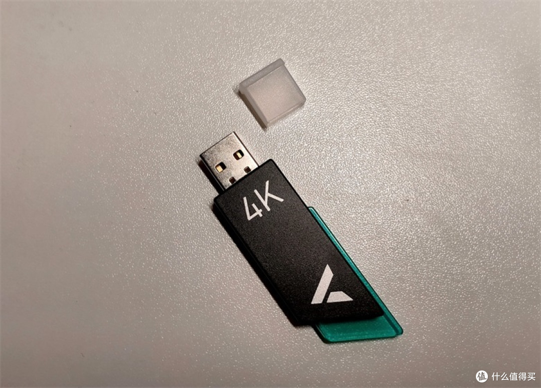 超跑造型+4K回报率,雷柏VT960 PRO双模游戏鼠标值得入手体验