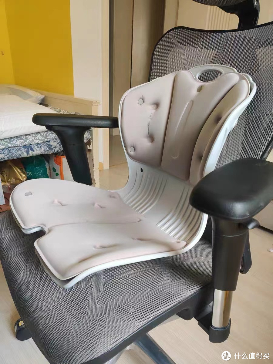 1万+的赫曼米勒embody|进口人体工学椅为什么这么贵？
