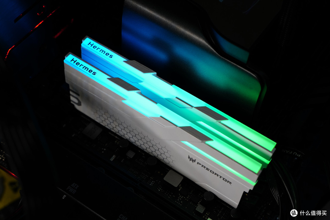 一键尽享高频内存性能 宏碁掠夺者 Hermes DDR5 7600MHz RGB体验分享