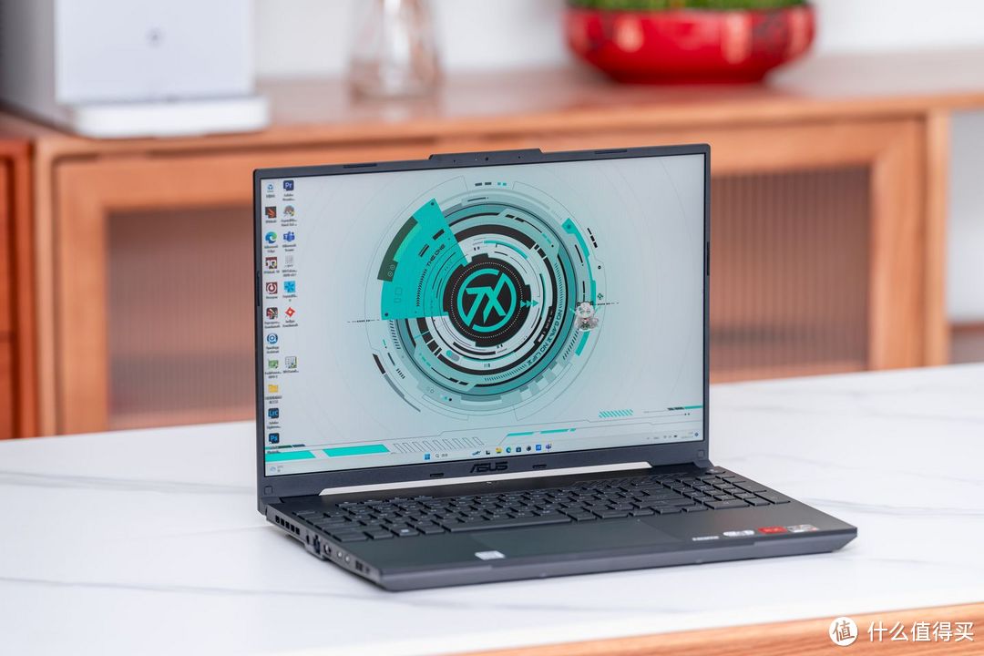 AMD 锐龙 7 7735H + RX 7600S 的甜品级双 A 游戏本,华硕天选 4R 测评