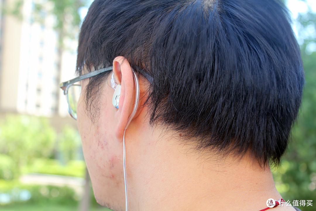 竹林鸟青鸾入耳式有线耳机：造型新颖，音色出众