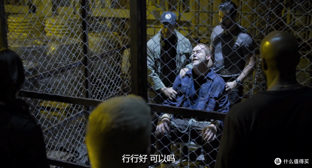 《空中监狱》变成船上监狱,凯奇再显神勇