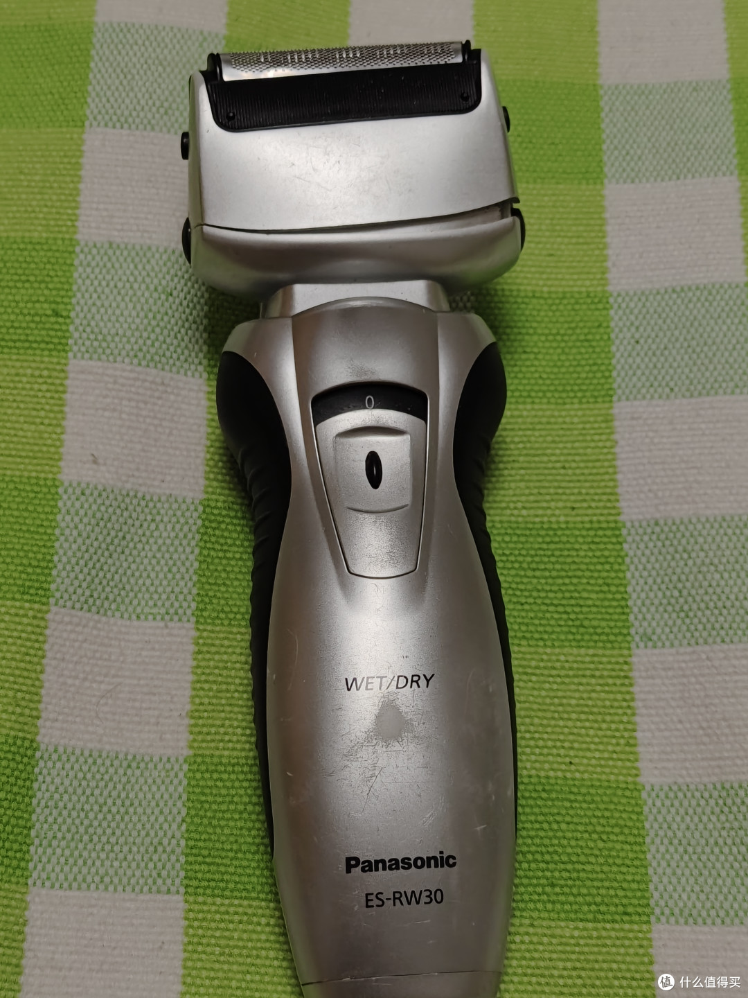 松下的剃须刀质量也太好了吧,用了十几年没维修过没换过刀头一样顺畅
