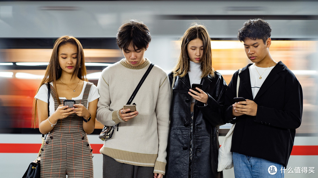 年轻人换手机的频率为什么越来越低？