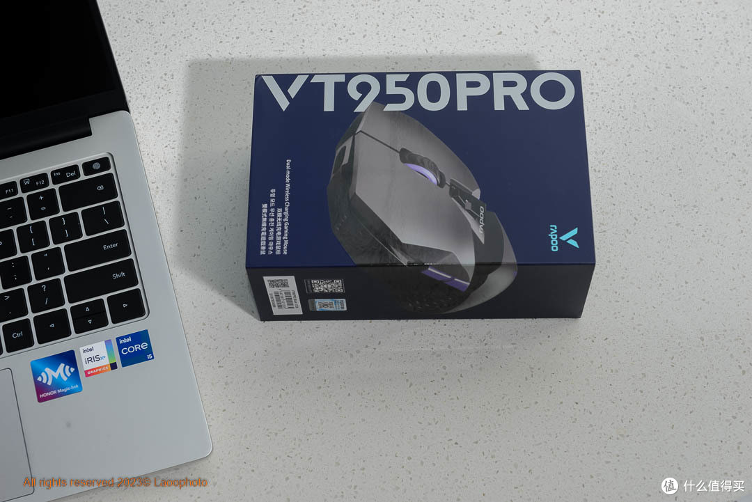 普及4KHz的屏显“超跑”游戏鼠标 VT950PRO评测