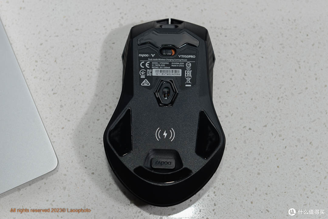 普及4KHz的屏显“超跑”游戏鼠标 VT950PRO评测