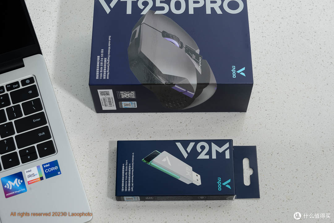 普及4KHz的屏显“超跑”游戏鼠标 VT950PRO评测