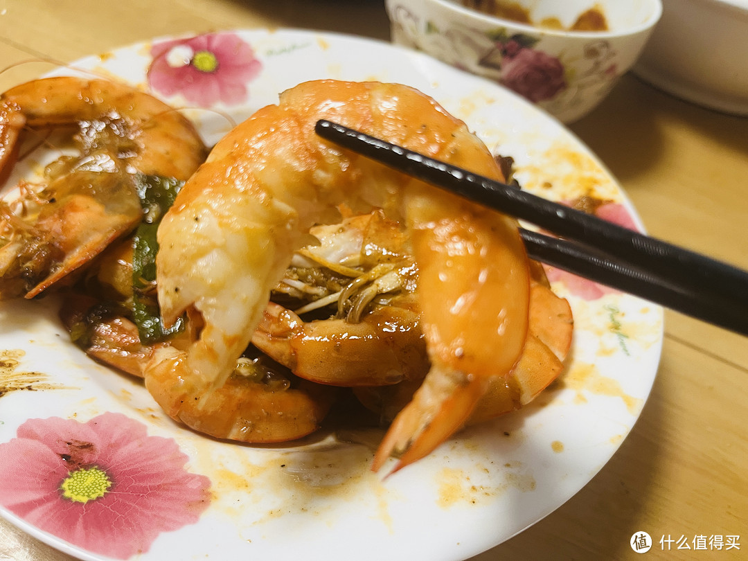 活冻海虾怎么选，看我的3款推荐！附好吃的红烧大虾做法，小白也能5分钟做出这道快手菜！