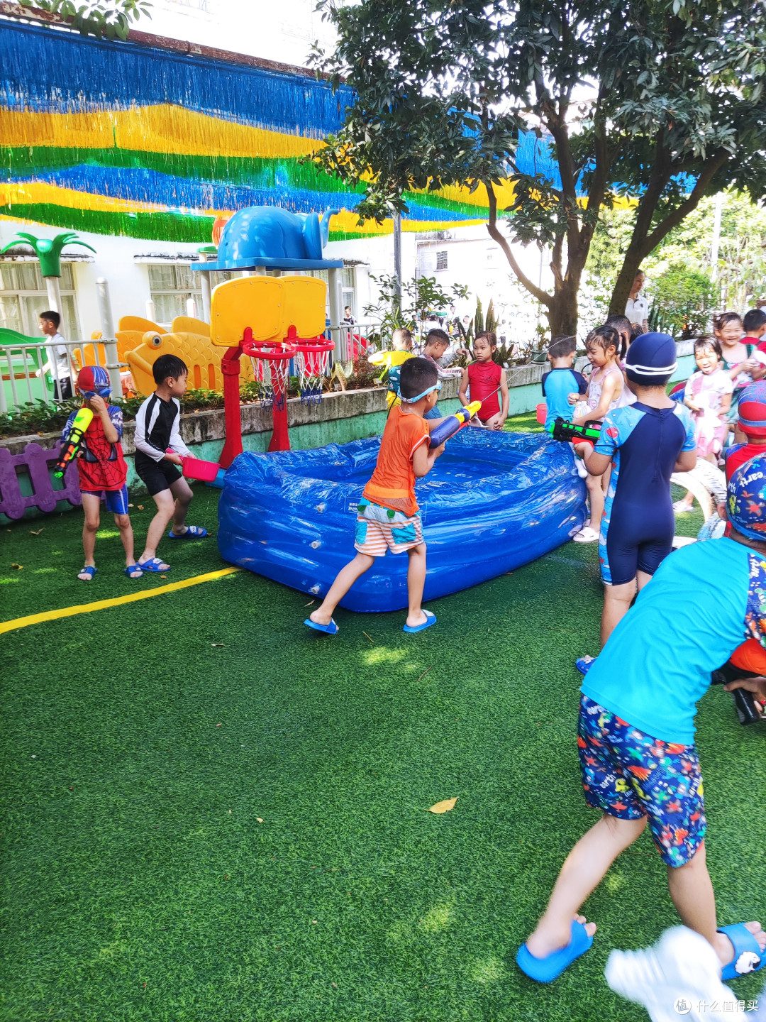 夏日必备活动之一打水仗