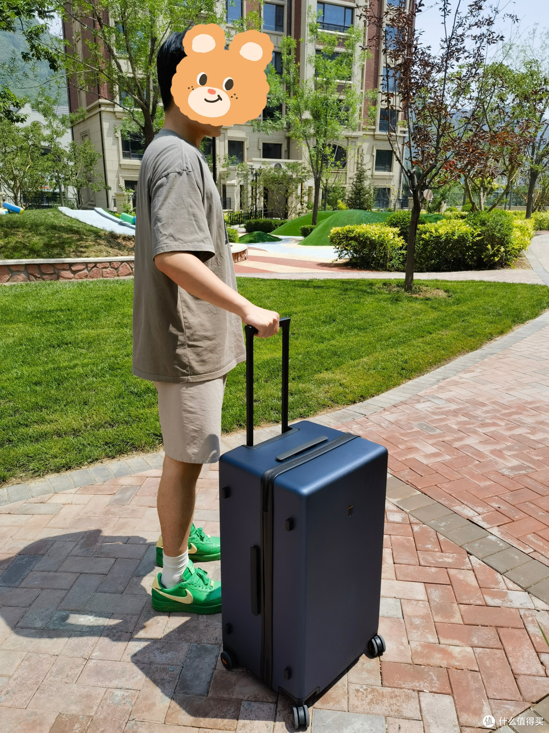 出差旅行、开学必备，超级实用的拉杆箱，地平线8号（LEVEL8）行李箱评测出差旅行、开学必备，超级实用