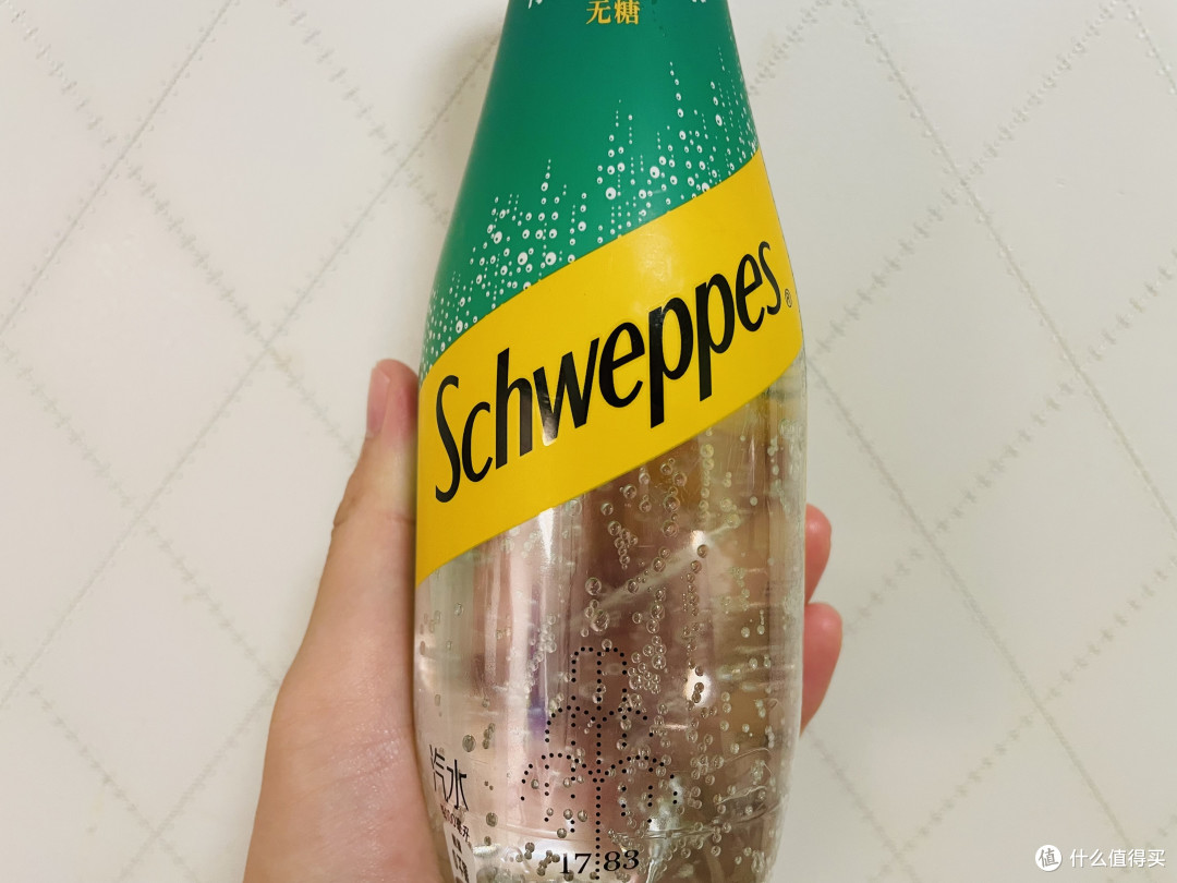 快乐就是怡泉苏打水给的!