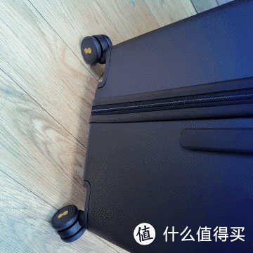 地平线8号行李箱旅行达人必备！轻巧耐用，让你的旅途更轻松！