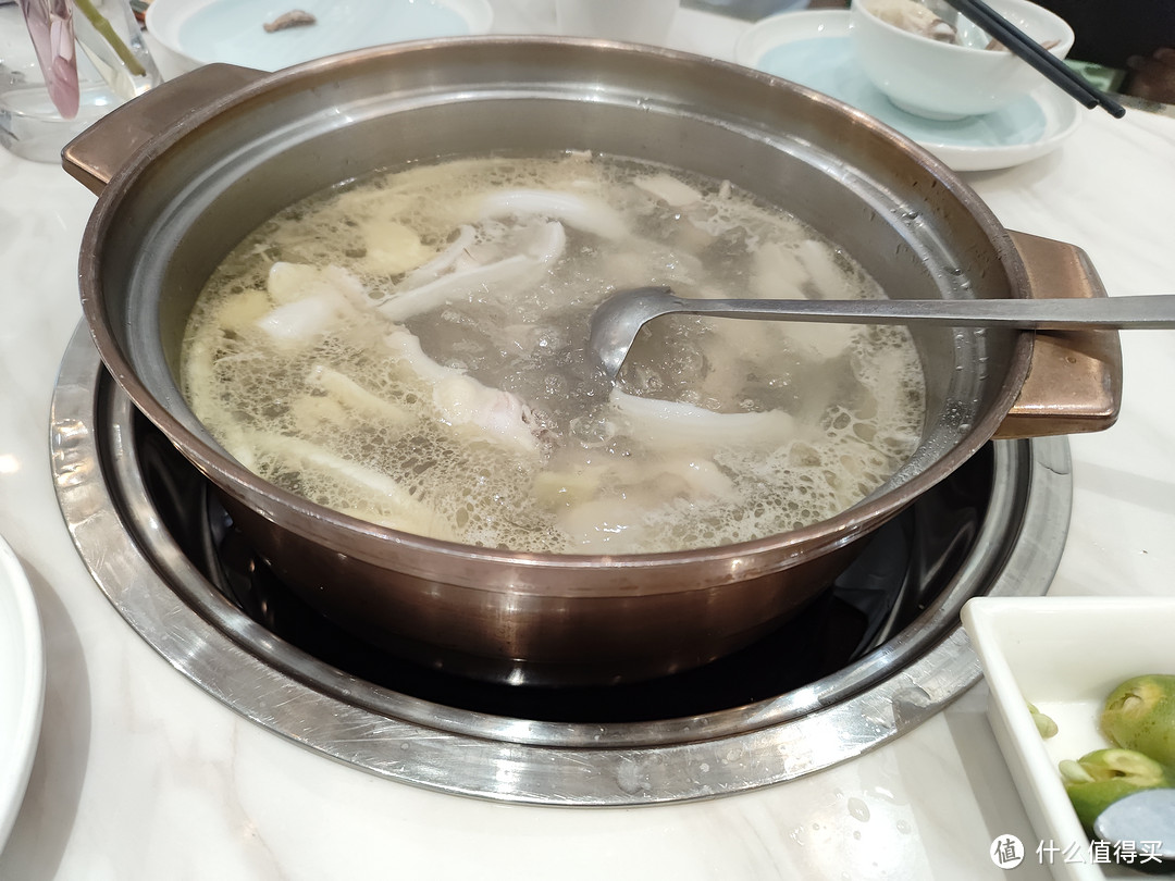 长沙美食探秘：舌尖上的湖湘风情