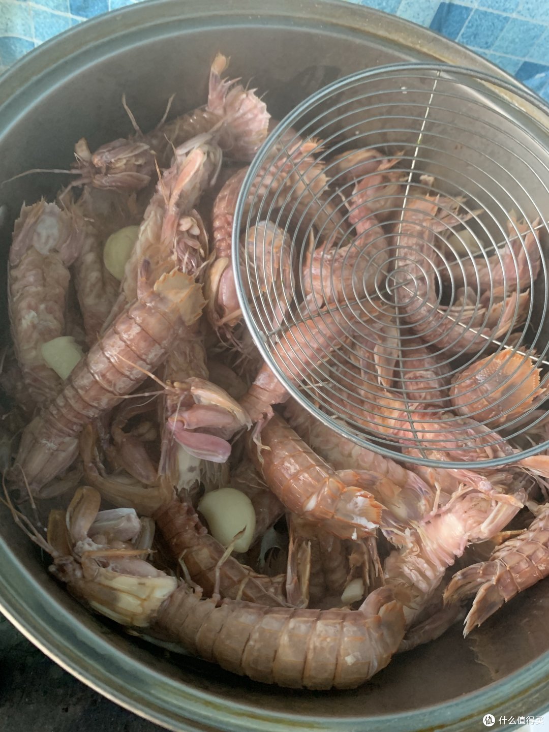 儿子北戴河没吃爽,回京我给做了三斤皮皮虾爽了