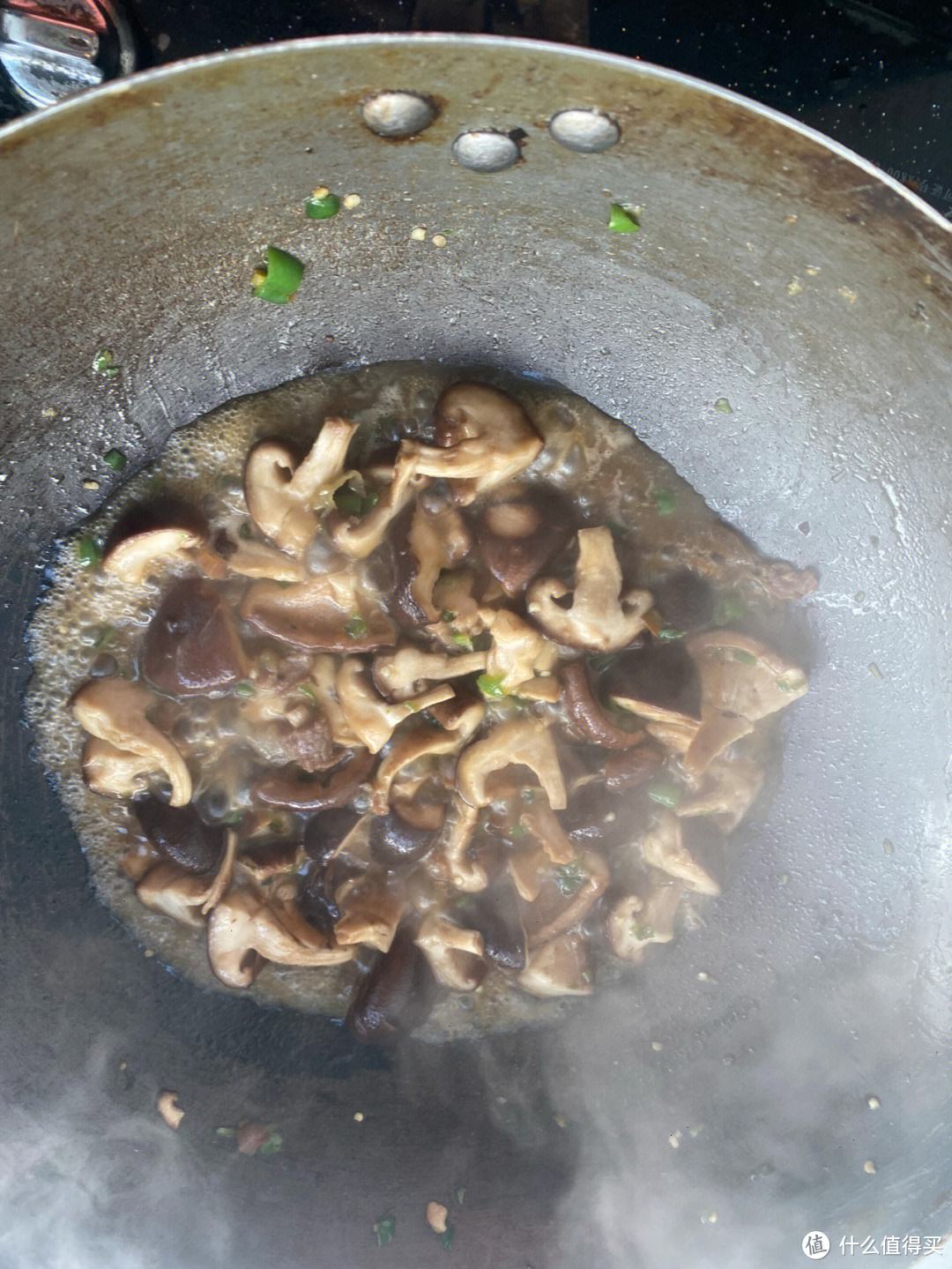 家庭版自制香菇炒肉的做法