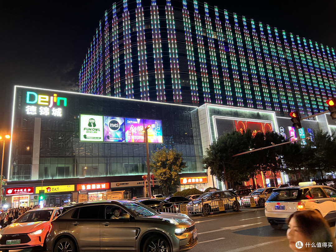 太原一日游:难得的有夜生活的北方城市!