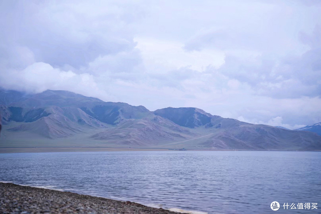 趁着最美的时节，总要和兄弟们去一趟大美新疆吧~篇一：天池和赛里木湖