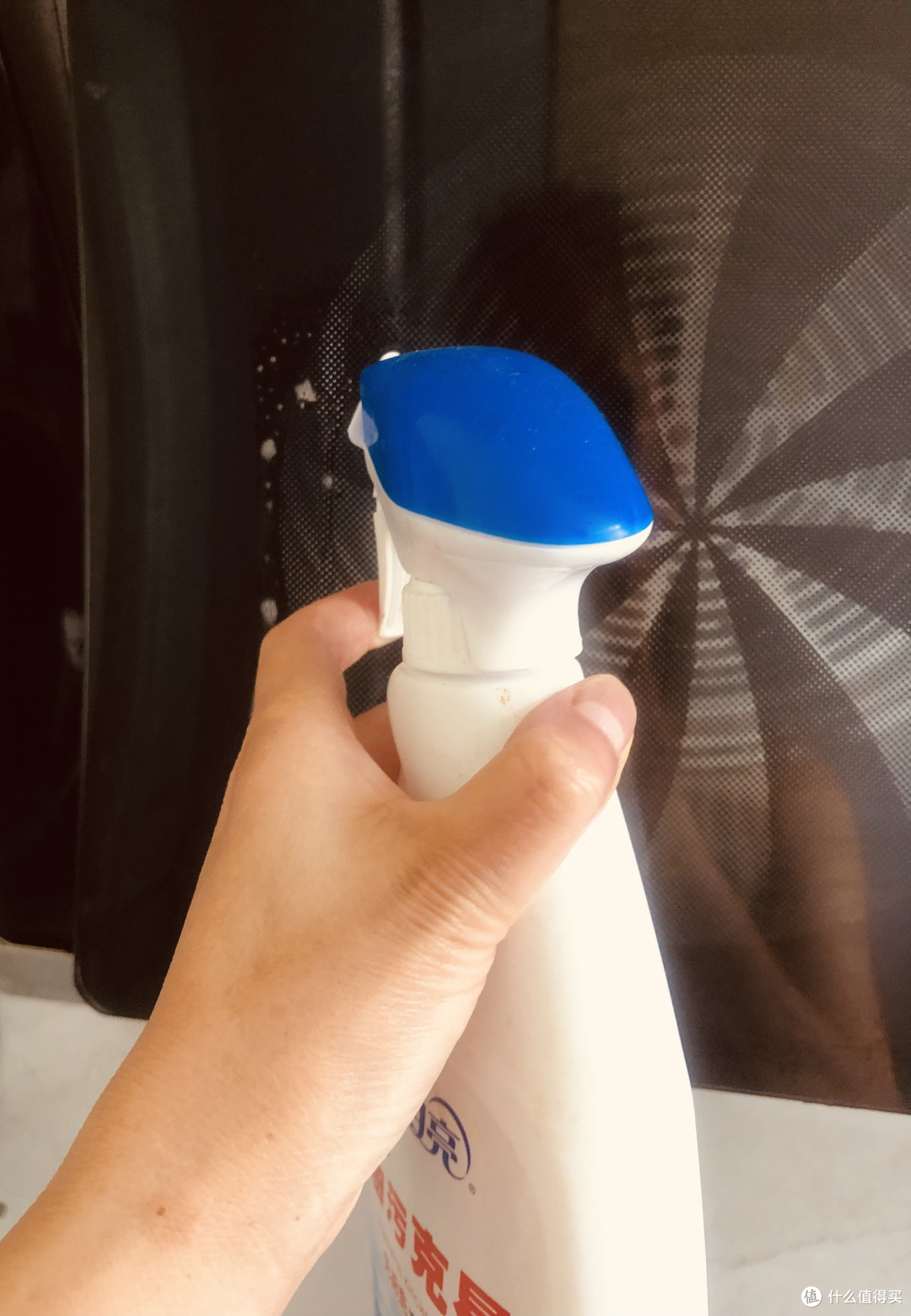 怎样才能让厨房油烟快速干净呢？