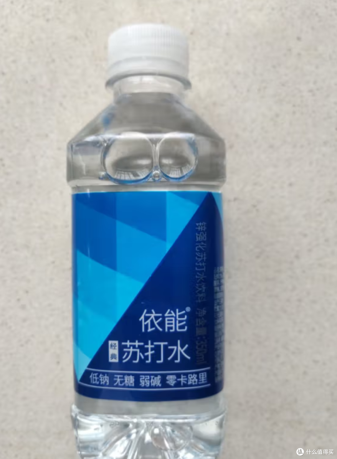 夏日喜欢喝加锌无糖苏打水