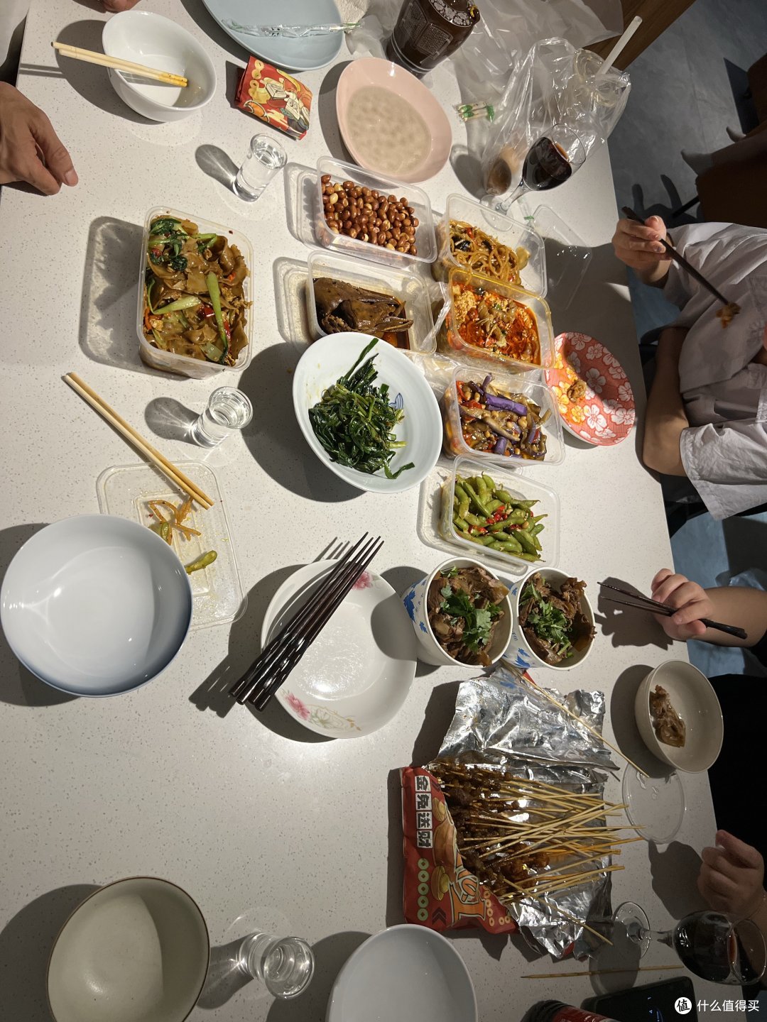 景德镇第四天,牛骨粉、捏泥巴、乐烧、宵夜