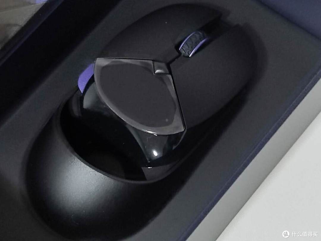 夏日玩游戏用哪款无线鼠标?雷柏VT960Pro给您带来冰凉手感+4K回报率+11挡lod的旗舰体验